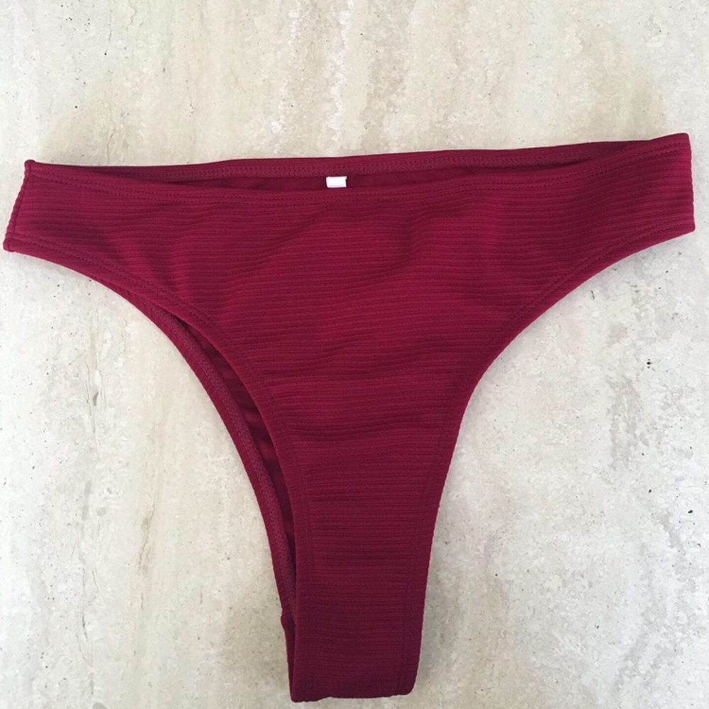 Maroon ribbed bikini bottoms